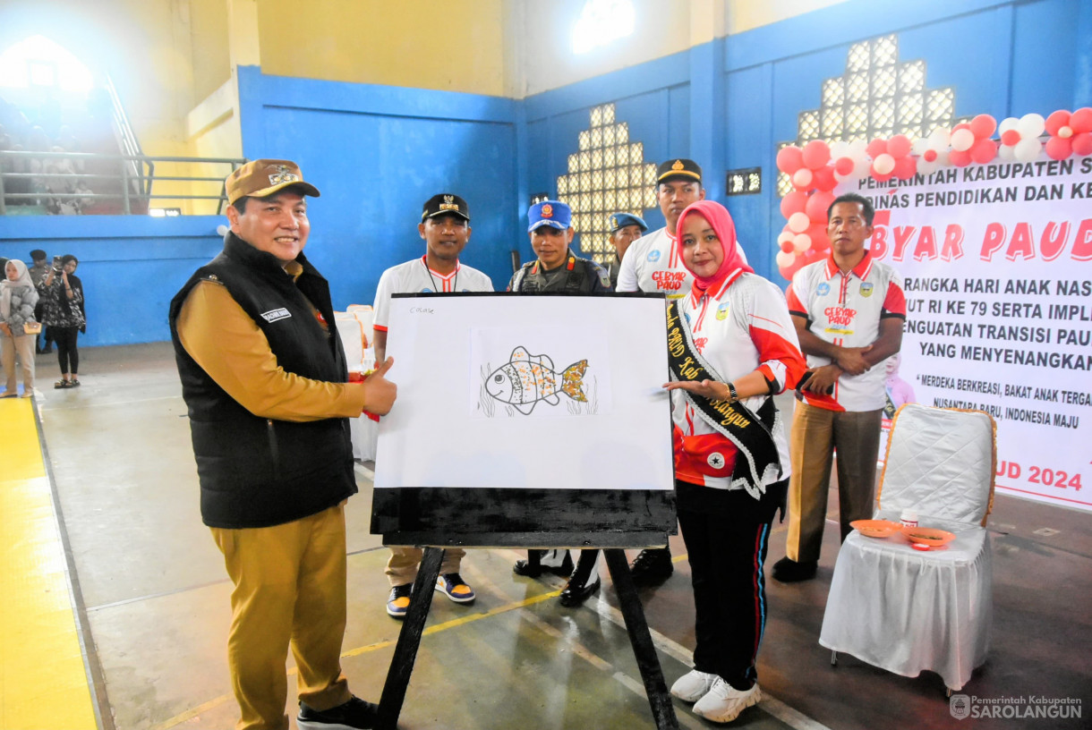20 Agustus 2024 -&nbsp;Gebyar Bunda PAUD 2024 Dalam Rangka Memperingati Hari Anak Nasional Ke 40 Dan HUT RI Ke 79 Bertempat di Lapangan Tenis Indoor GOR Sarolangun