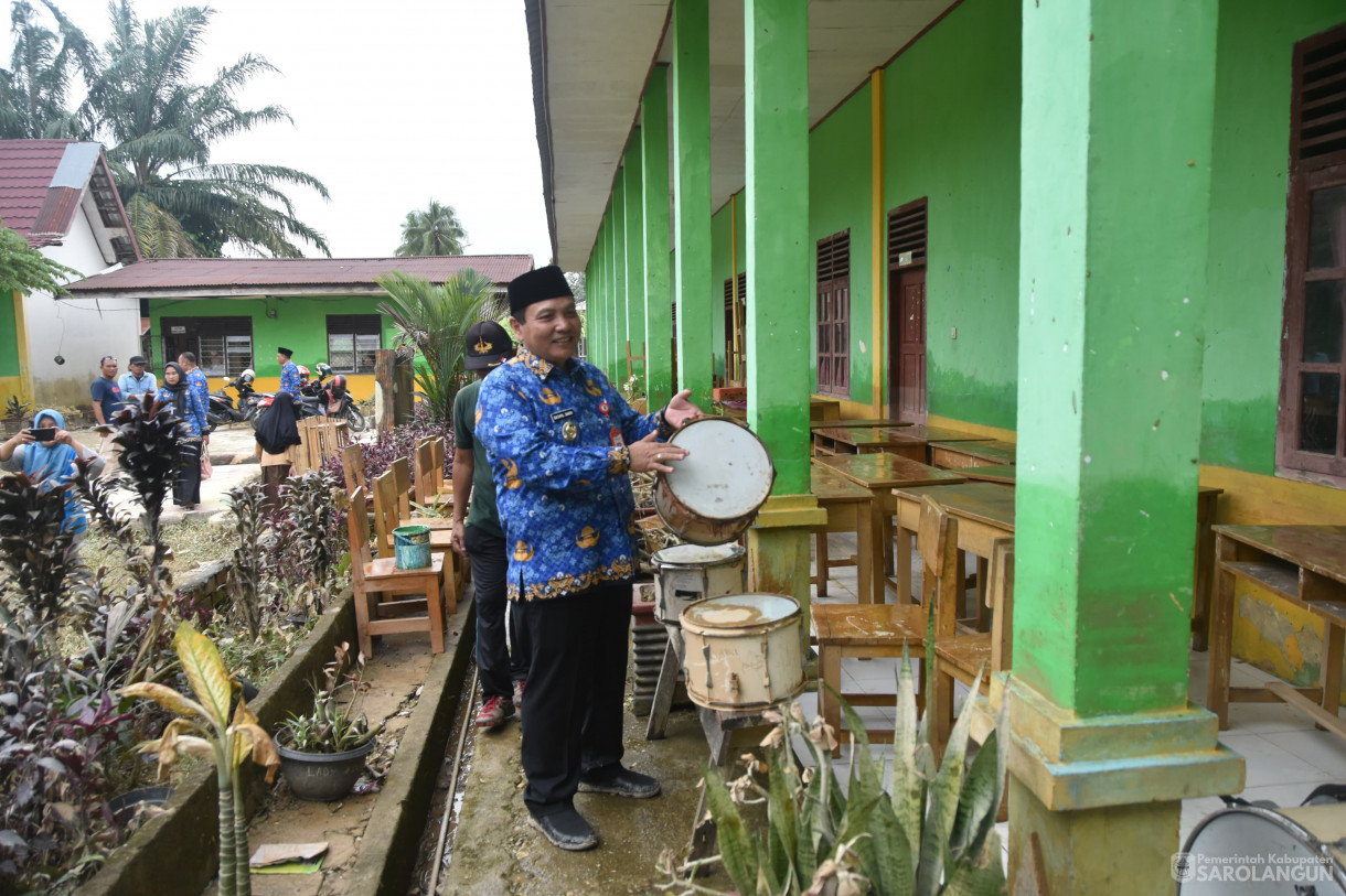 17 Januari 2024 - Meninjau Kondisi Sekolah Pasca Banjir Di Kecamatan Sarolangun