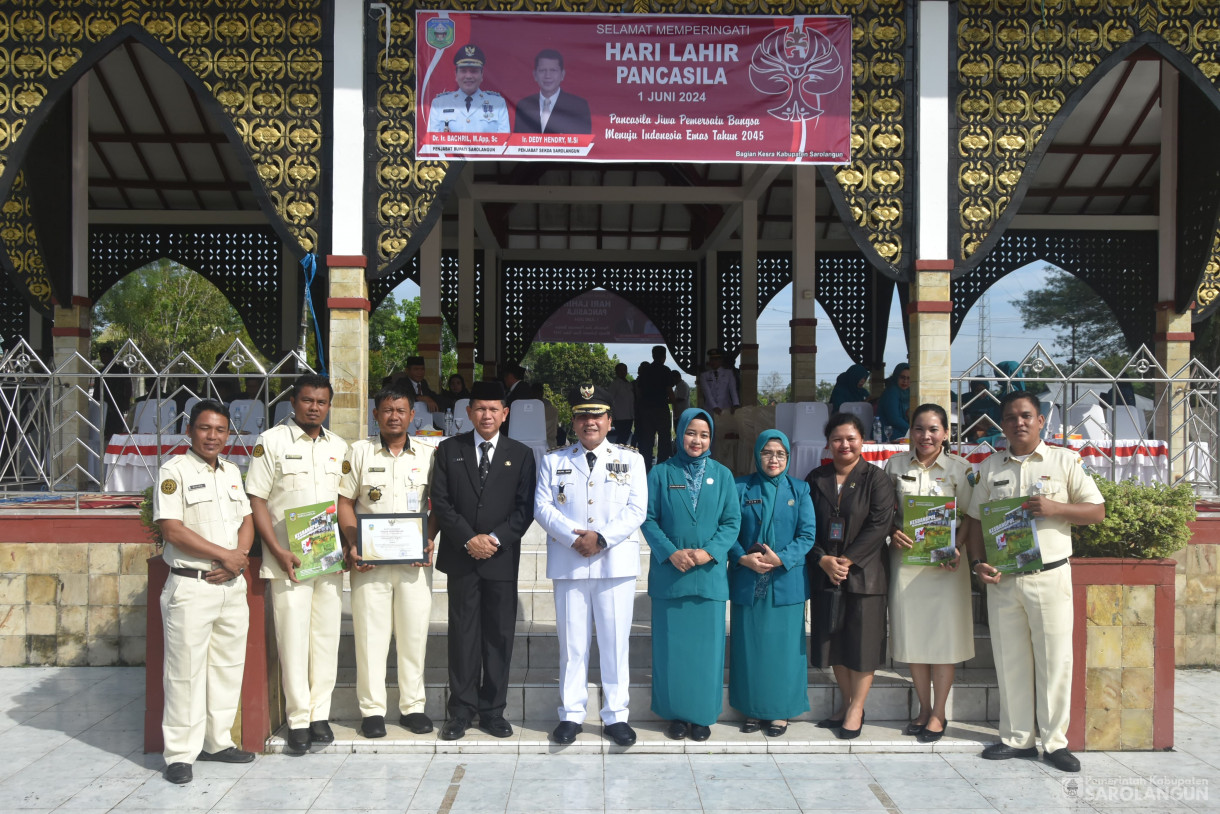 3 Juni 2024 -&nbsp;Upacara Peringatan Hari Lahir Pancasila Di Lapangan Gunung Kembang Sarolangun