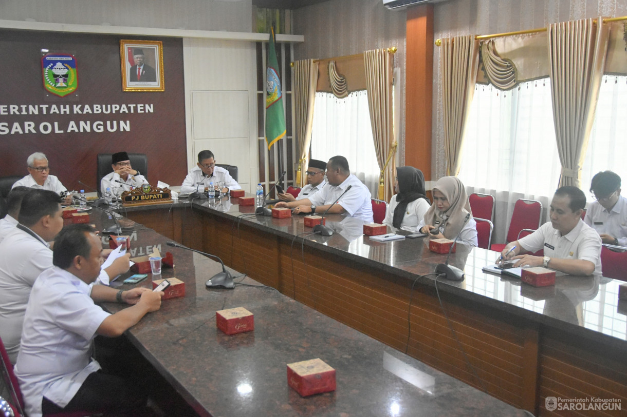 28 Februari 2024 - Rapat Pembangunan Zona Integritas Di Ruang Pola Utama Kantor Bupati Sarolangun