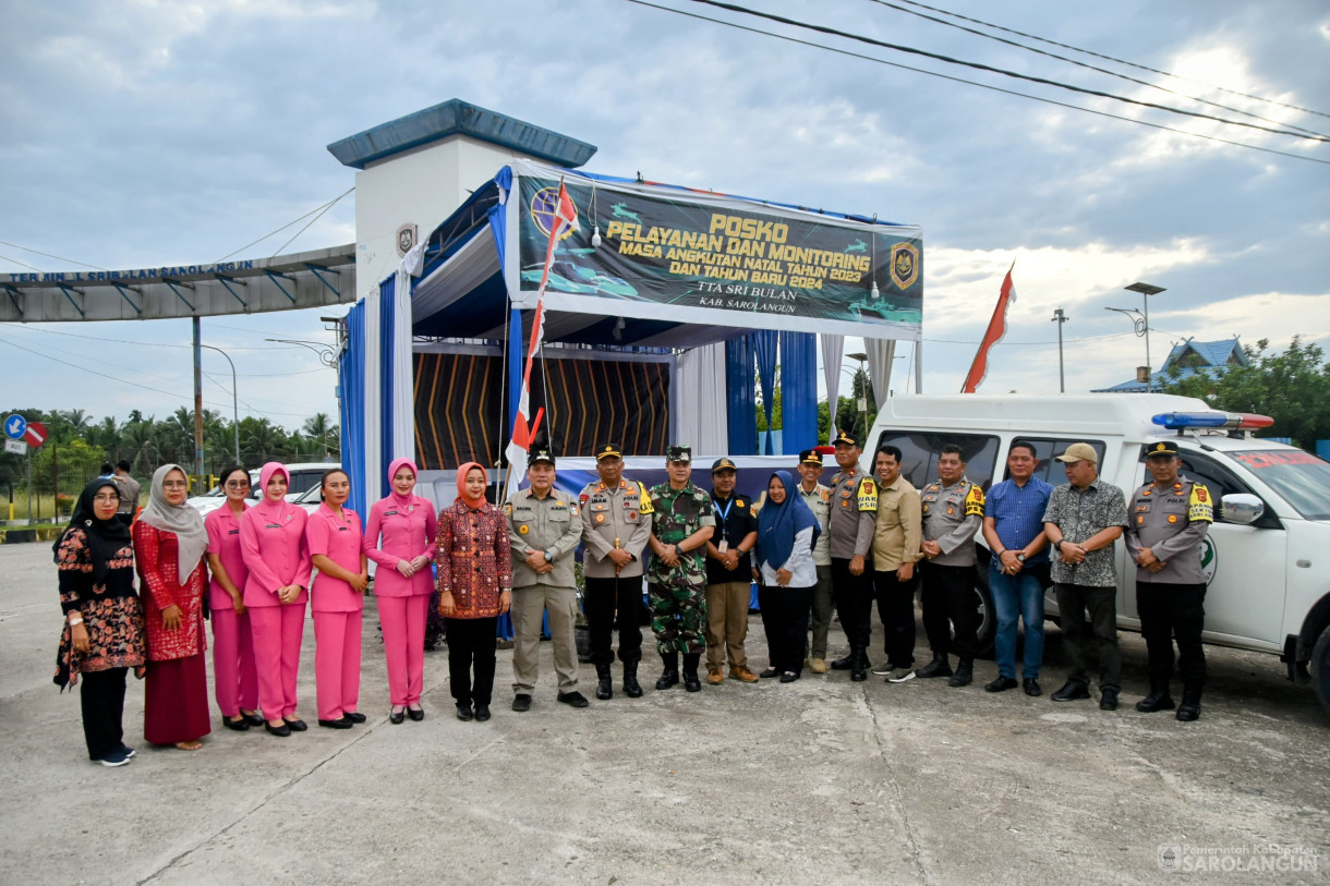 23 Desember 2023 - Meninjau Pos Pengamanan Natal Dan Tahun Baru Di Kecamatan Singkut Dan Kecamatan Sarolangun