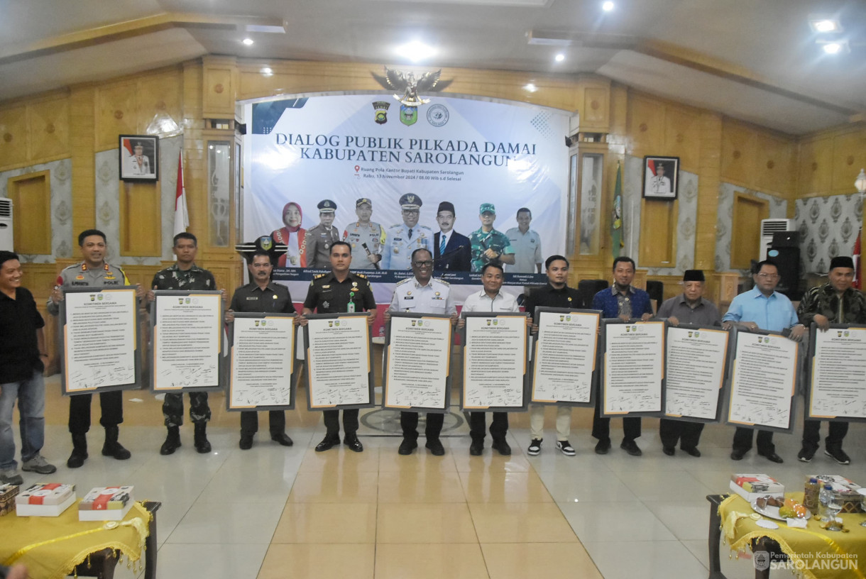 13 November 2024 - Dialog Publik Pilkada Damai Kabupaten Sarolangun, Bertempat di Ruang Aula Utama Kantor Bupati Sarolangun&nbsp;