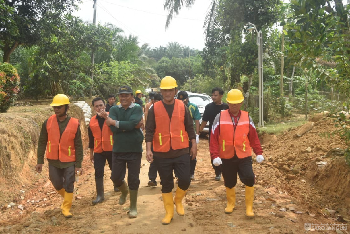 5 November 2025 Gotong Royong di Desa Bukit Suban Kecamatan Air Hitam