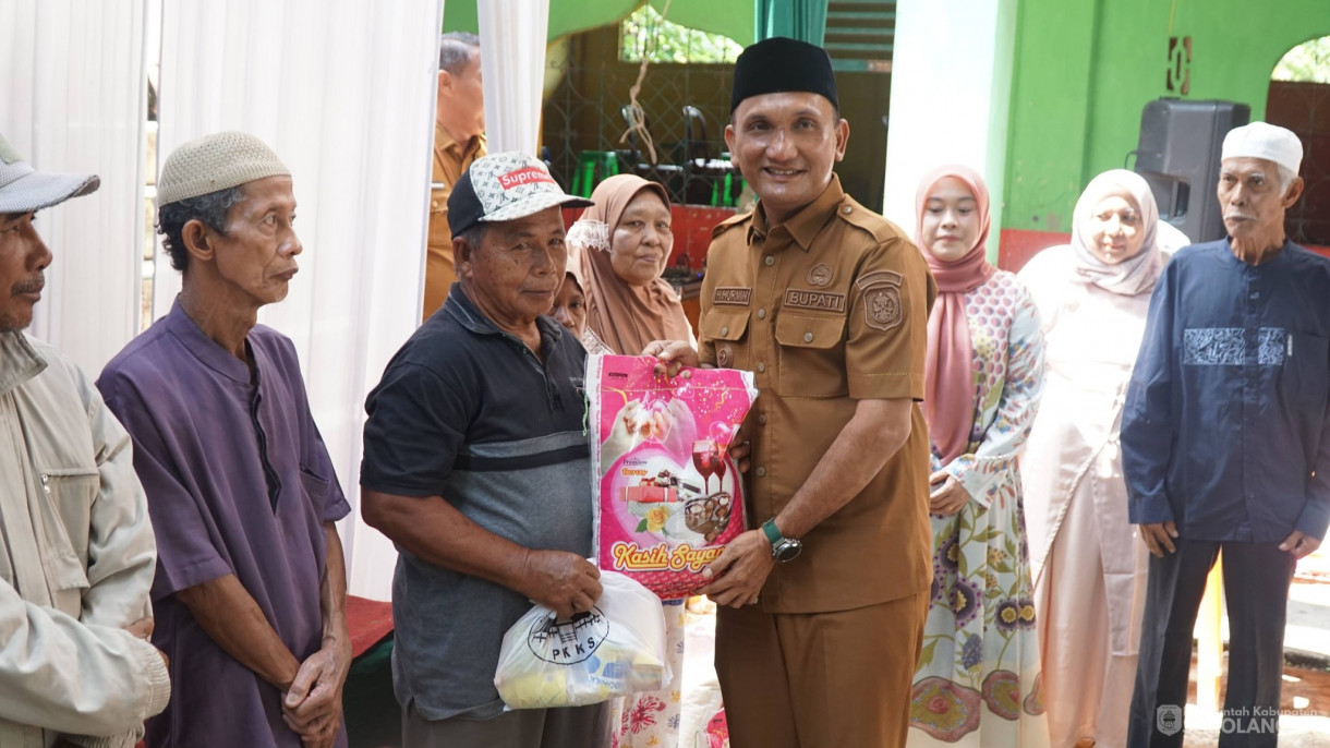 10 Februari 2026 Berbagi Sembako Ramadhan oleh Persatuan Keluarga Besar Kampar Sarolangun bertempat di Madrasah Al Mukarramah Sarolangun