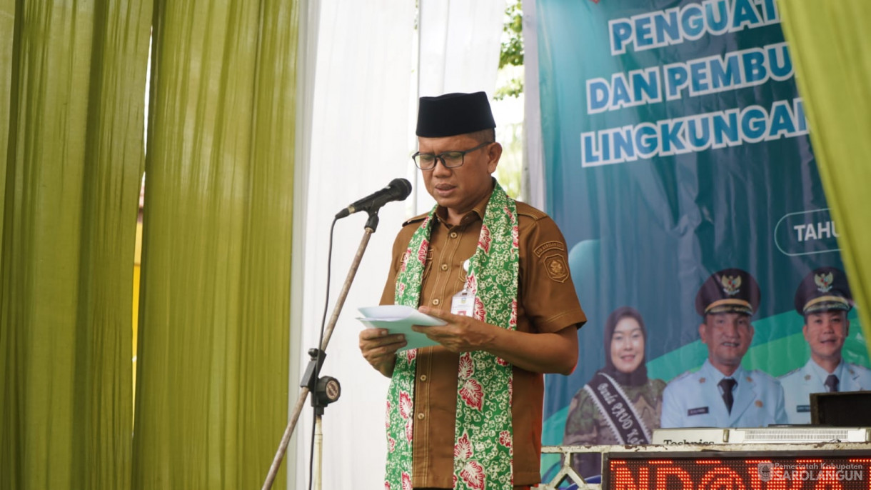 14 Juli 2025 - Pj Sekda Kabupaten Sarolangun Membuka Kegiatan Penguatan Transisi PAUD Ke SD Masa Transisi Masa Pengenalan Lingkungan Sekolah Ramah Tahun 2025 di SD 57 Sungai Benteng Kecamatan Singkut