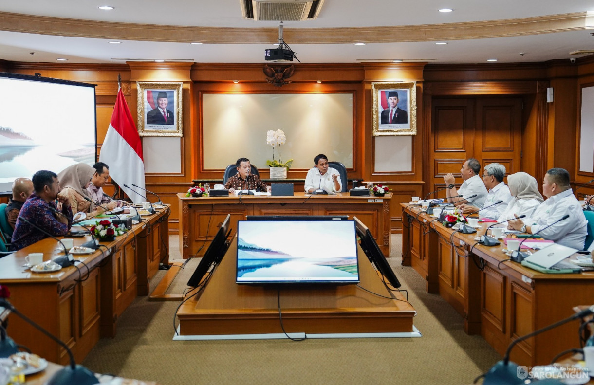 15 Juli 2025 - Audiensi Bersama Menteri Kehutanan RI