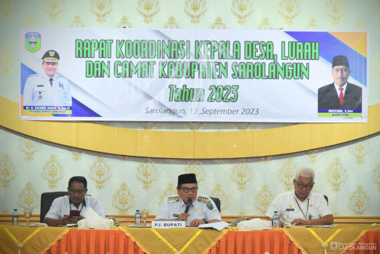 13 September 2023 - Penjabat Bupati Sarolangun Menghadiri Rapat Koordinasi Kepala Desa, Lurah, dan Camat Kabupaten Sarolangun di Ruang Aula Utama Kantor Bupati Sarolangun