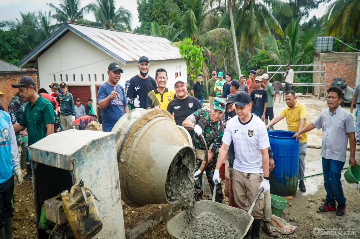 17 Juli 2026 Gotong Royong Perbaikan Jalan dalam Rangka Karya Skala Besar TNI 2026 di Desa Lubuk Sayak Kecamatan Pelawan
