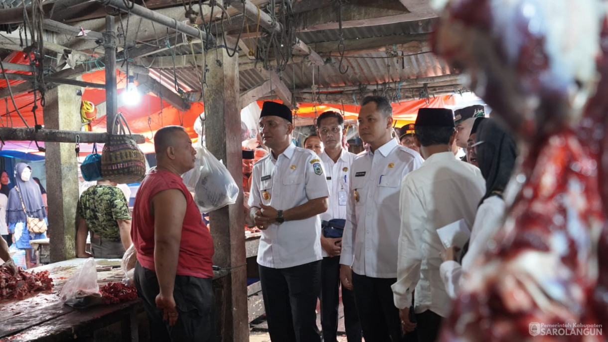 26 Maret 2025 -&nbsp;Sidak Pasar Menjelang Hari Raya Idul Fitri di Pasar Atas Sarolangun