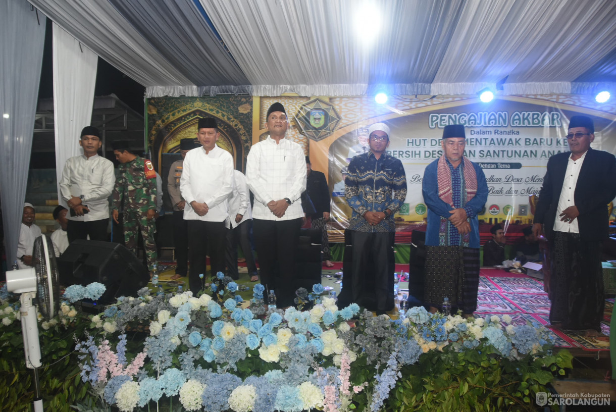 21 Juli 2025 -&nbsp;Pengajian Akbar Dalam Rangka HUT Desa Mentawak Baru ke 39 dan Santunan Anak Yatim