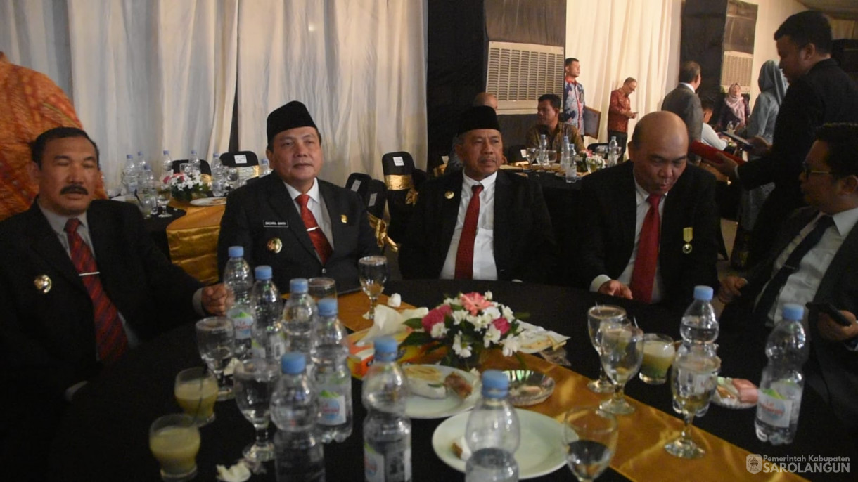 28 Juni 2024 - Penyerahan Tanda Penghargaan Program Percepatan Penurunan Stunting Berdasarkan Hasil Survei Kesehatan IndonesiaTahun 2023, Bertempat di Merapi Grand Ballroom PRPP Jawa Tengah