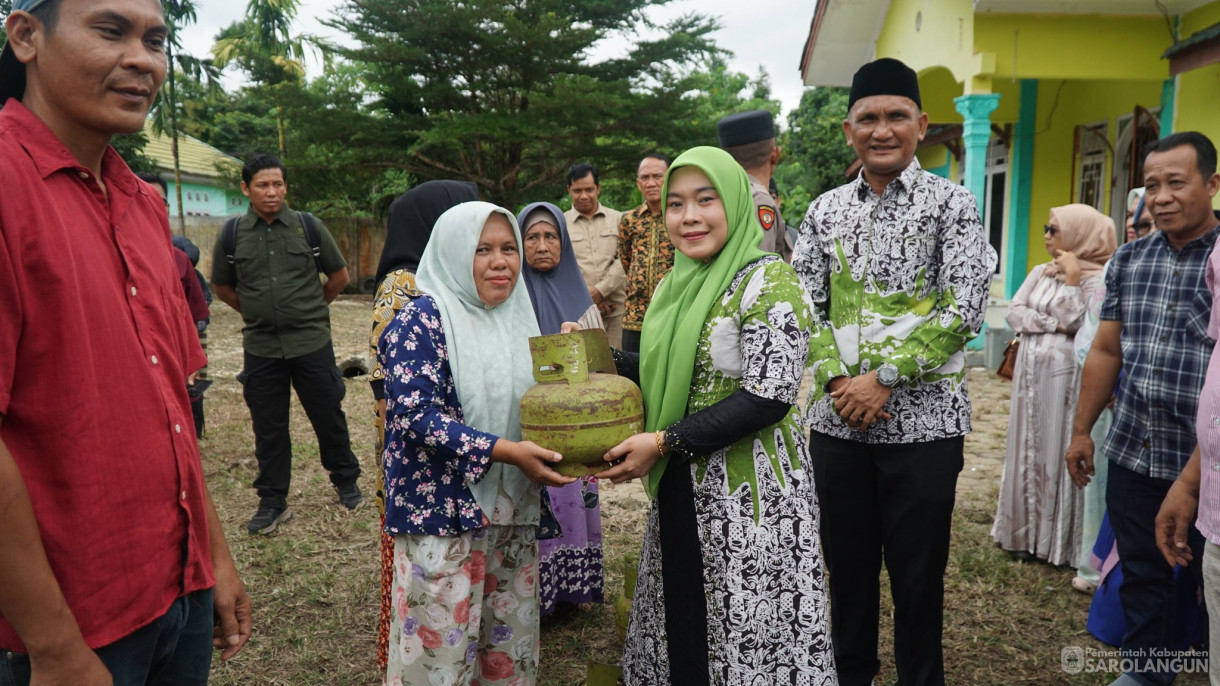 Monitoring Dalam Rangka Operasi Pasar Gas Elpiji 3 kg sejumlah 560 tabung untuk masyarakat kec Air Hitam