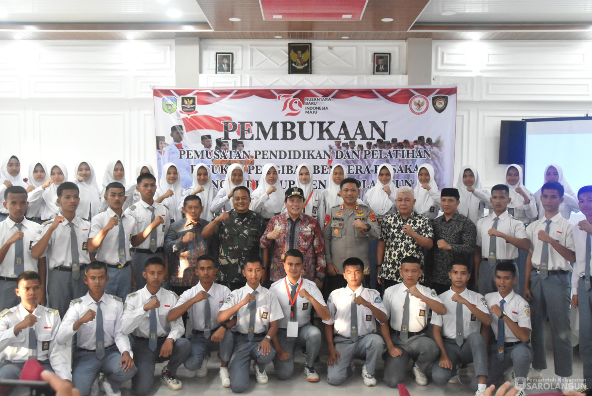 2 Agustus 2024 -&nbsp;Pembukaan Pemusatan Pendidikan Dan Pelatihan Pasukan Pengibar Bendera Pusaka Tingkat Kabupaten Sarolangun Tahun 2024, Bertempat di Ballroom Hotel Nafiti Sarolangun