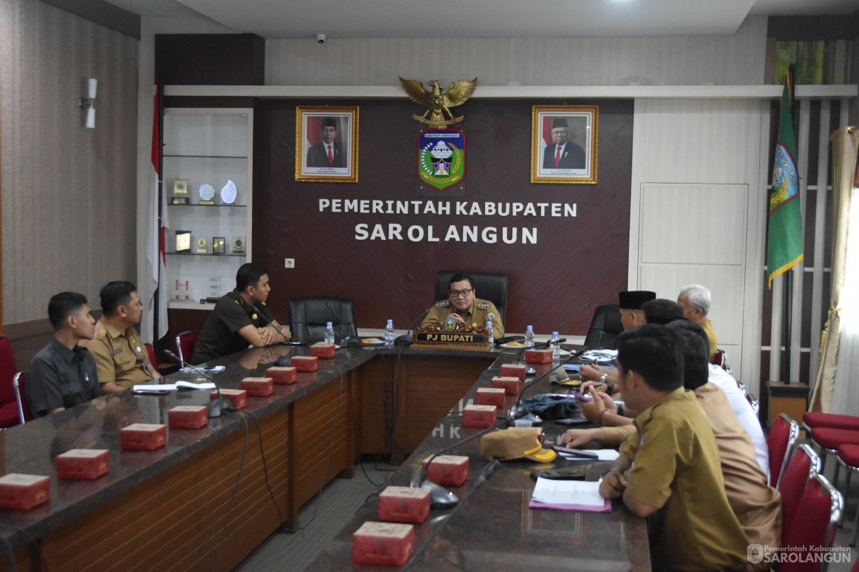 11 Desember 2023 - Rapat TPID Via Zoom Meeting Di Ruang Pola Kantor Bupati Sarolangun