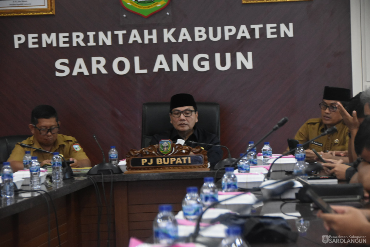 27 Mei 2024 -  Rakor Pengendalian Inflasi Dengan Mendagri Dan Rakor TPID Di Ruang Pola Utama Kantor Bupati Sarolangun