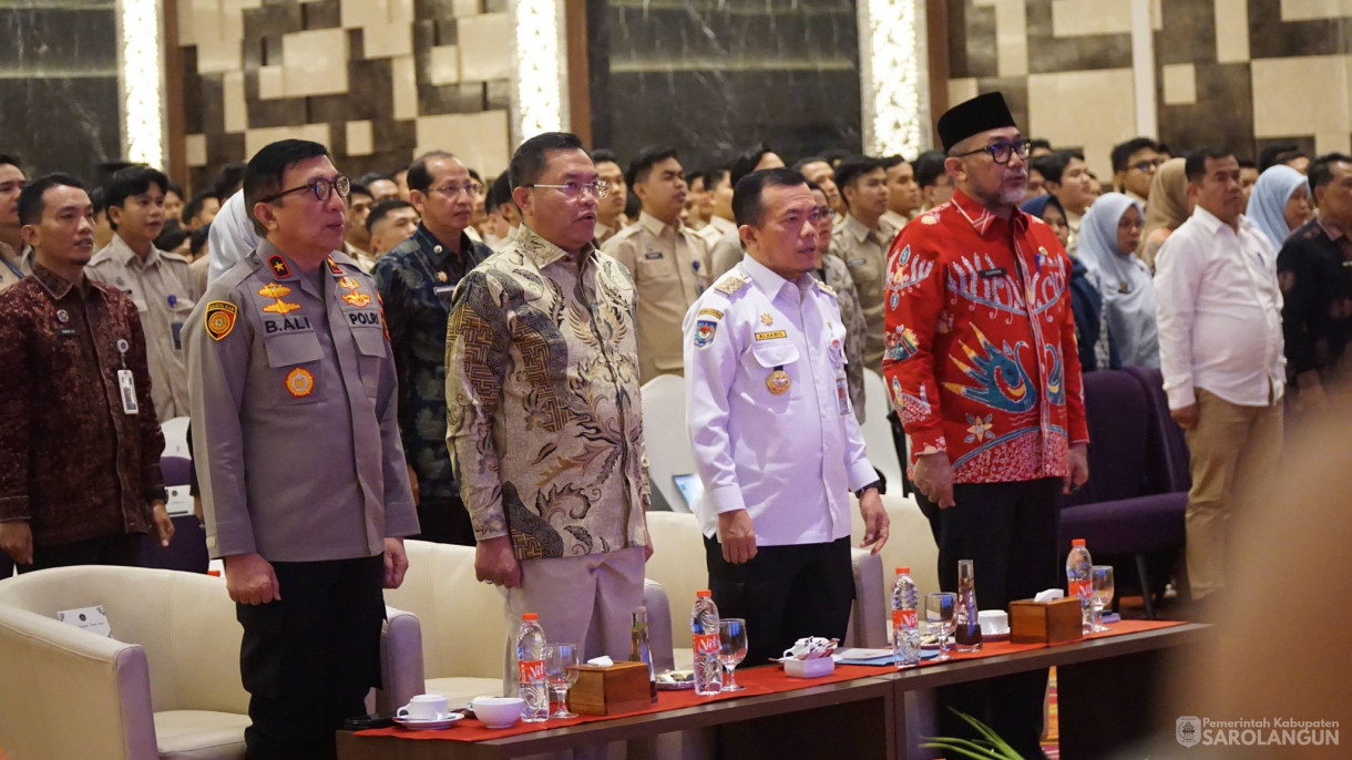 2 Mei 2026 Rapat Konsolidasi Pelaksanaan Program Makan Bergizi Gratis di Provinsi Jambi Oleh Wakil Kepala Badan Gizi Nasional di BW Luxury Hotel Kota Jambi