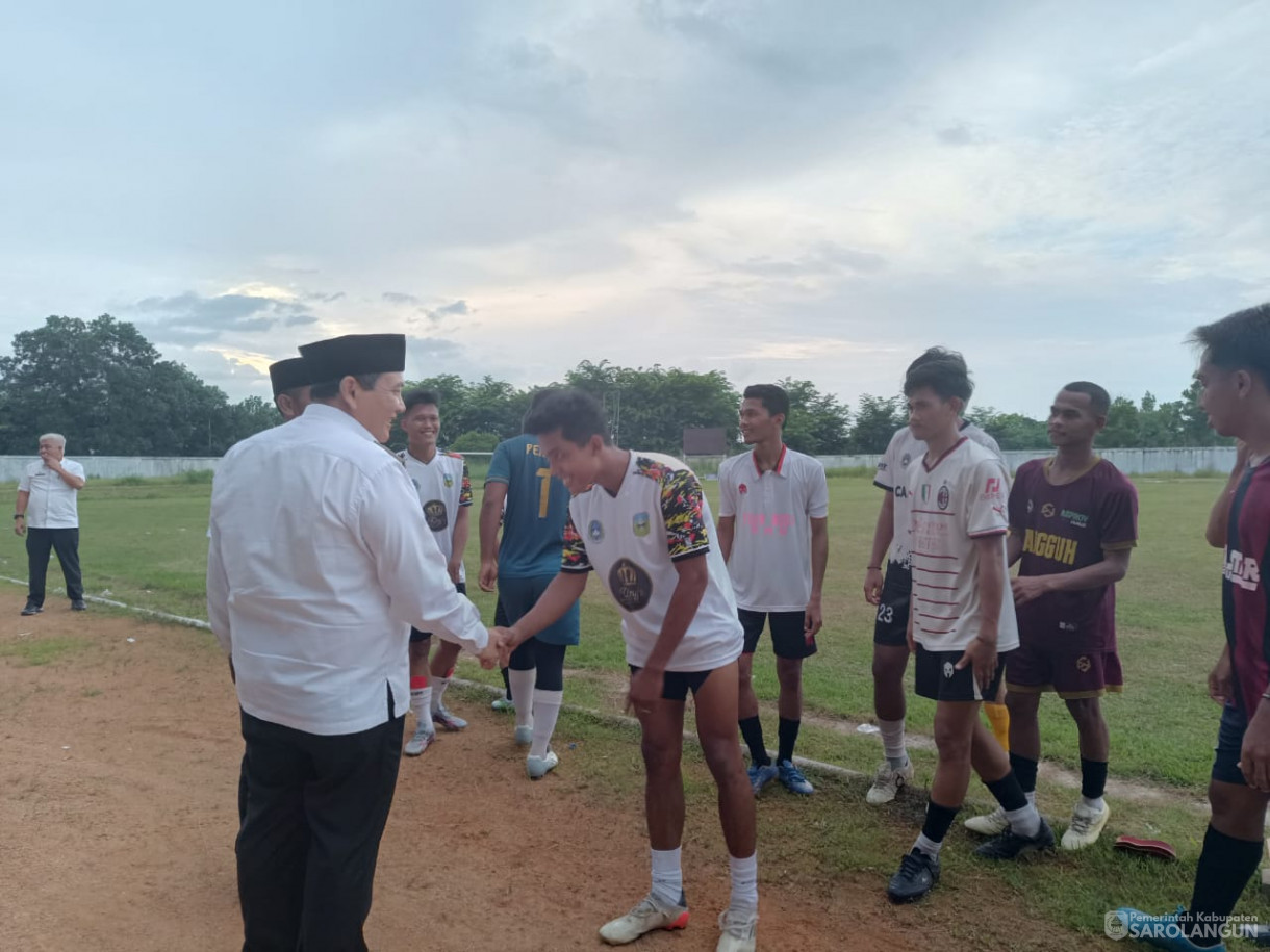 10 Januari 2024 - Meninjau Pelaksanaan Sparing Latihan Pra Gubernur Cup Jambi Tahun 2024 Di Gor Koni Sarolangun