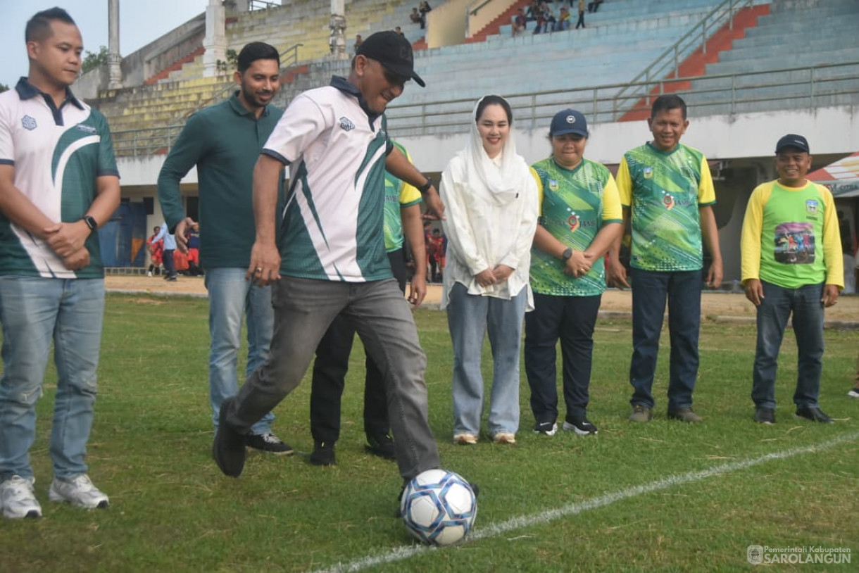 2 November 2025 Pertandingan Exhibition Pembukaan Bupati Cup Sarolangun di GOR Sarolangun