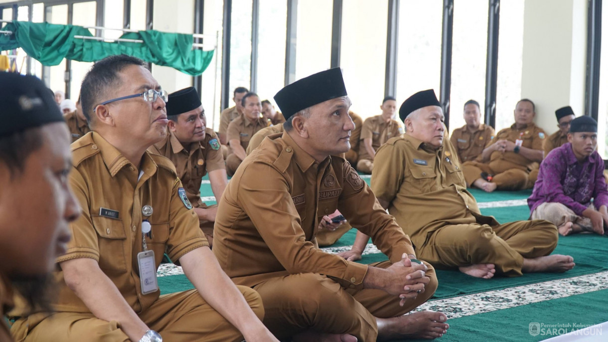 23 Februari 2026&nbsp;Sholat Dzuhur Berjamaah dan Kajian Ramadhan di Masjid Al Umara Kantor Bupati Sarolangun