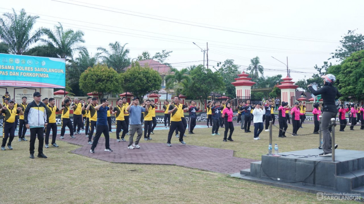 12 Desember 2025&nbsp; Olahraga Bersama Polres, TNI, Lapas, dan Forkopimda