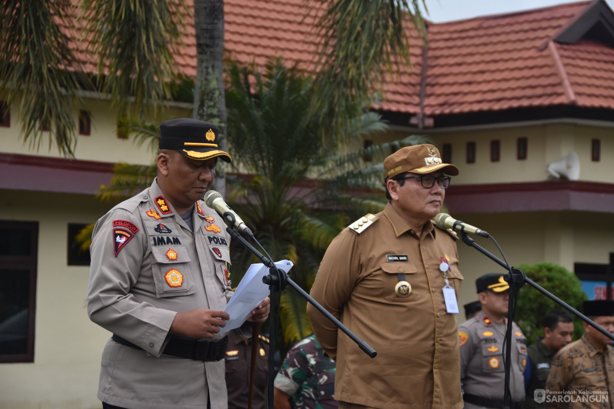 25 November 2023 - Apel Kebangsaan Dan Deklarasi Pemilu
Damai 2024 Wujudkan Pemilu Yang Aman, Damai, Sejuk Dan Bermartabat Di Kabupaten
Sarolangun Dan Penandatangan Deklarasi Pemilu Damai Dilapangan Polres
Sarolangun