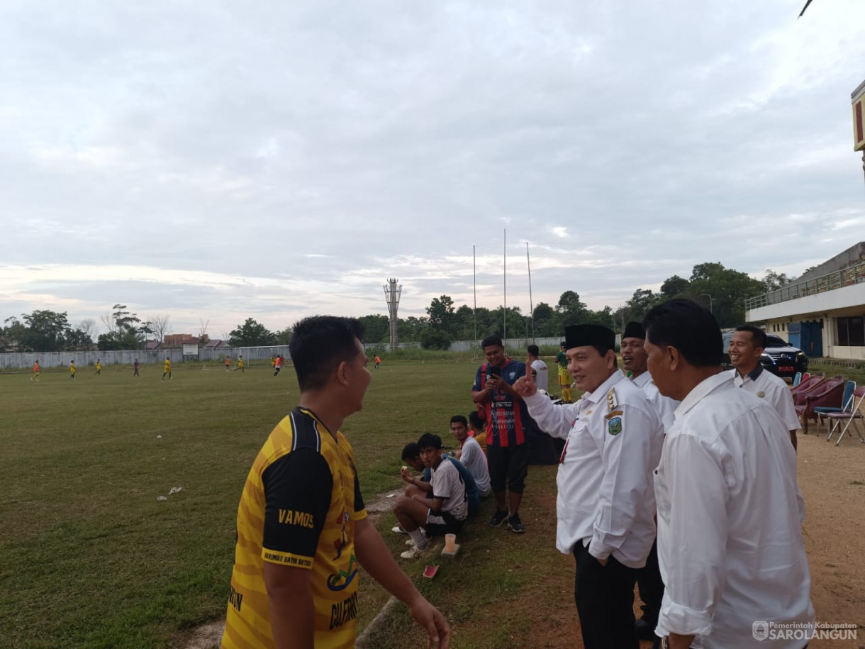 10 Januari 2024 - Meninjau Pelaksanaan Sparing Latihan Pra Gubernur Cup Jambi Tahun 2024 Di Gor Koni Sarolangun