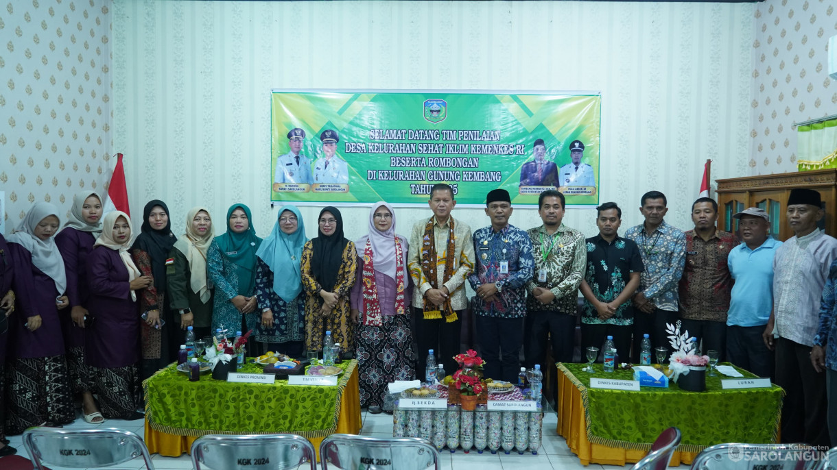 31 Juli 2025 - Verifikasi Lapangan Kegiatan Desa Kelurahan Sehat Iklim Tahun 2025 Bertempat Aula Kantor Lurah Gunung Kembang