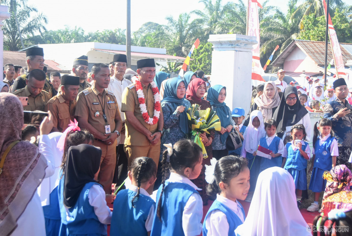27 Mei 2025 -&nbsp;Launching Aplikasi Pak Kades, Pelayanan Administrasi Kependudukan Kelurahan Dan Desa