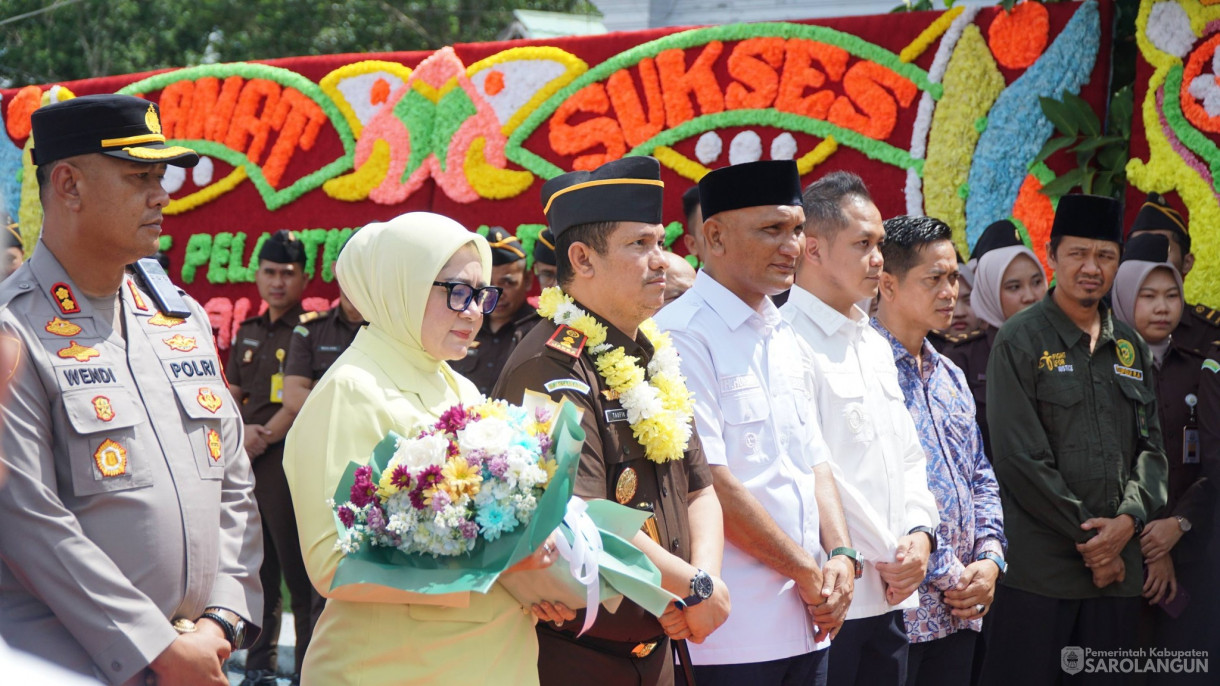 6 Mei 2026 Penyambutan Kepala Kejaksaan Negeri Sarolangun Bapak Taufik, S.H., M.H di Kantor Kejaksaan Negeri Sarolangun