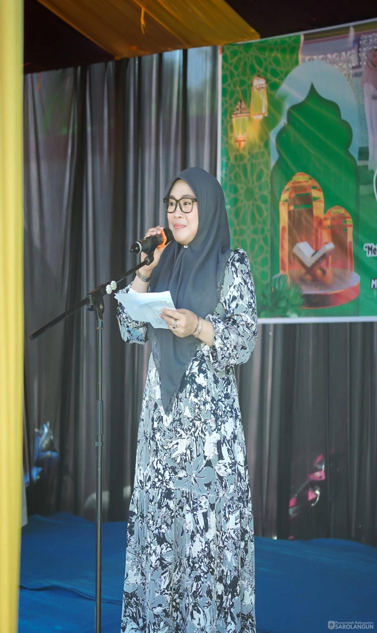 16 Juni 2026 Ketua TP. PKK Kabupaten Sarolangun didampingi Staf Ahli I TP. PKK Kab. Sarolangun membuka acara Hari Gebyar Muharram 1448 H di Masjid Al Hidayah RT.12 Kel. Sukasari