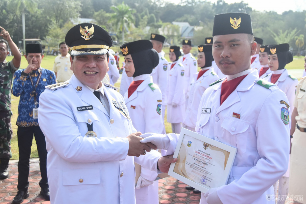 3 Juni 2024 -&nbsp;Upacara Peringatan Hari Lahir Pancasila Di Lapangan Gunung Kembang Sarolangun