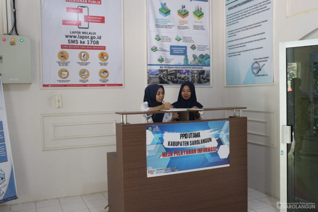 Meja Pelayanan