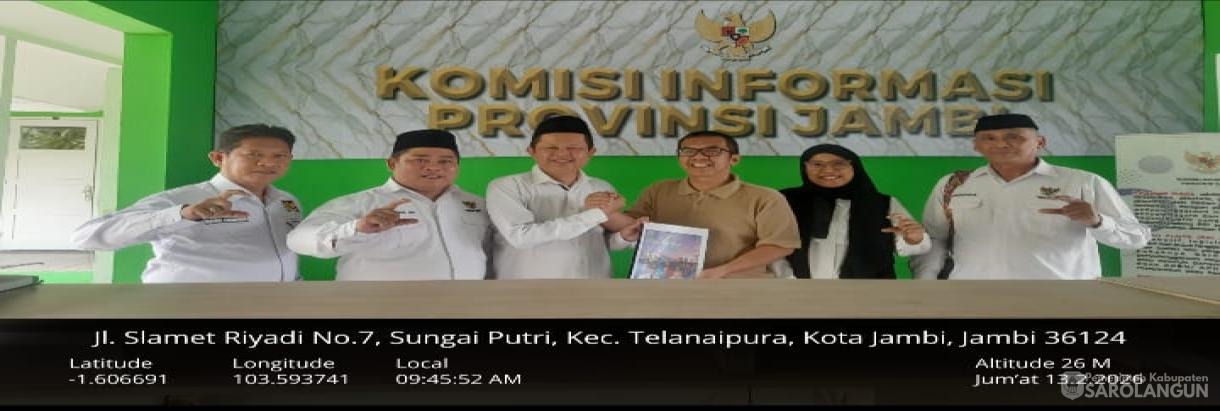 mengantar laporan ppid 2025 oleh Kabid IKP H.Muhammad Iqbal, S.E, M.M