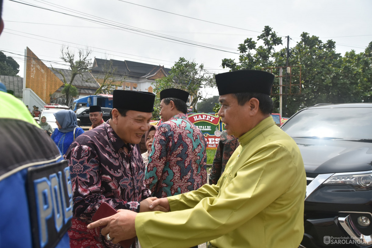 1 Juni 2024 -&nbsp;Menghadiri Resepsi Pernikahan Anak Gubernur Jambi Di Gedung Serbaguna Kantor Bupati Merangin