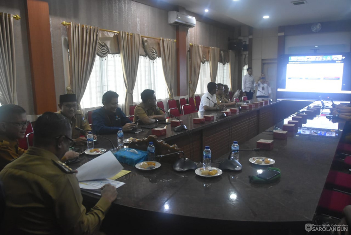 10 Februari 2025 - Rapat TPID Via Zoom Meeting Bertempat di Ruang Pola Utama Kantor Bupati Sarolangun 