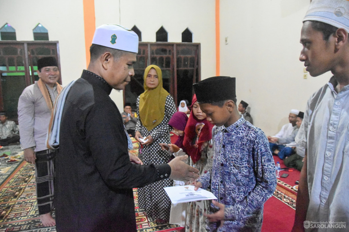 19 Maret 2024 - Buka Bersama Di Rumah Dinas Camat Singkut, Dilanjutkan Safari Ramadan Di Masjid Daruttaubah Desa Bukit Murau Kecamatan Singkut