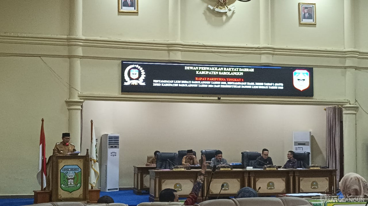 01 April 2024 - Rapat Paripurna Tingkat I Penyampaian LKPJ Bupati Sarolangun Tahun 2023, Penyampaian Hasil Reses Tahap 1 DPRD Kab.Sarolangun Tahun 2024 Dan Pembentukan 