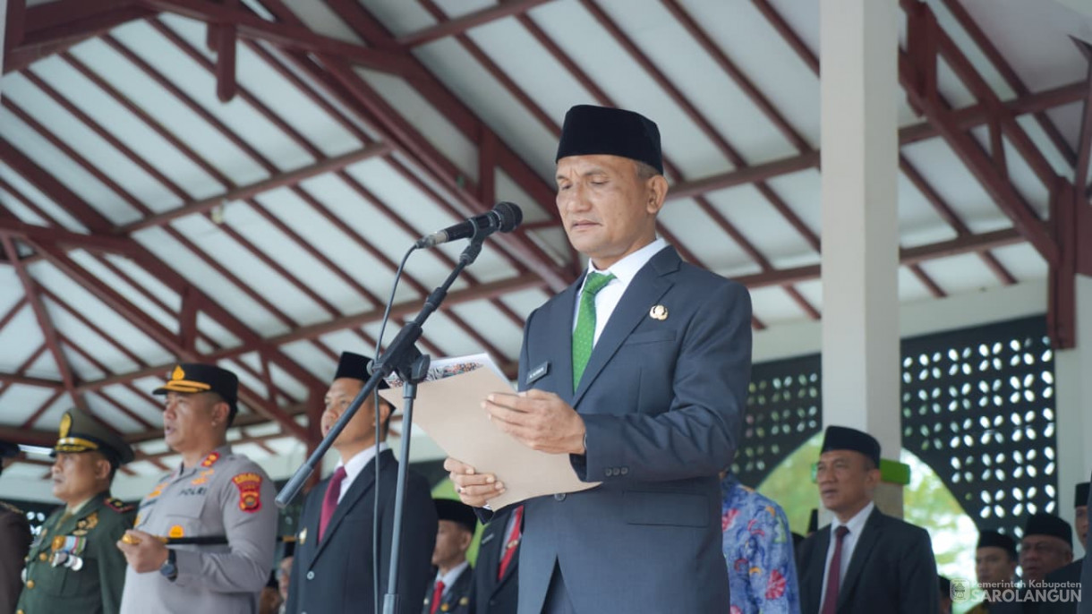 28 Oktober 2025 Upacara Hari Peringatan Sumpah Pemuda Ke 97 Tahun 2025 , Launching Perlindungan Jamsostek Bagi Pekerja Rentan, Lembaga Adat Masyarakat dan LPM Kelurahan dan&nbsp;Penyerahan Satu Unit Truk Sampah Ke Dinas LHD Sarolangun&nbsp;&nbsp;