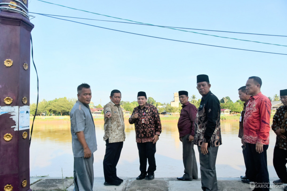 13 Juni 2024 - Meninjau Lokasi Rencana Pembangunan Tugu Biduk Di Depan Rumah Dinas Bupati Sarolangun