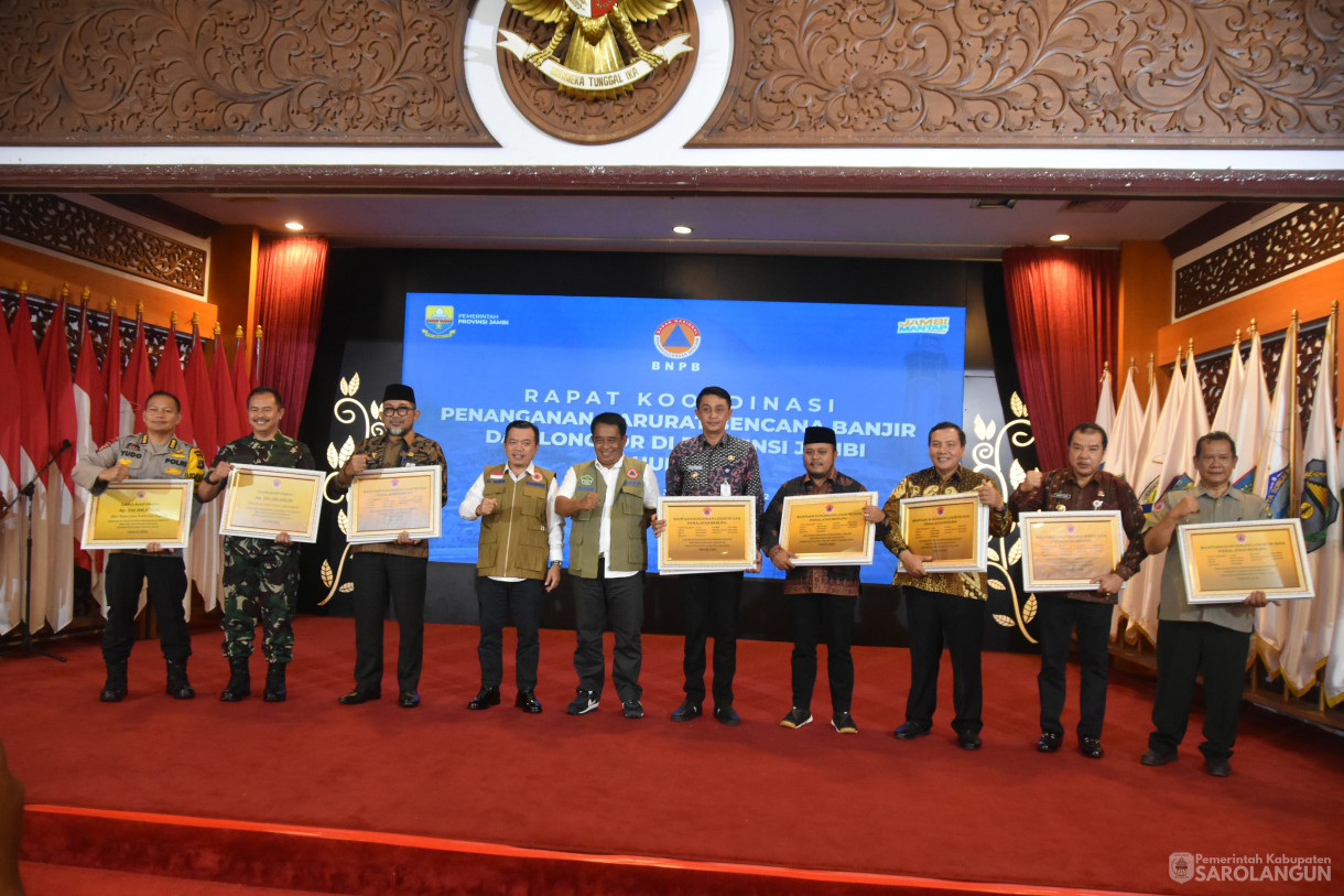 25 Januari 2024 - Rapat Koordinasi Penanganan Bencana Banjir Dan Longsor Provinsi Jambi Tahun 2024 Di Auditorium Rumah Dinas Gubernur Jambi