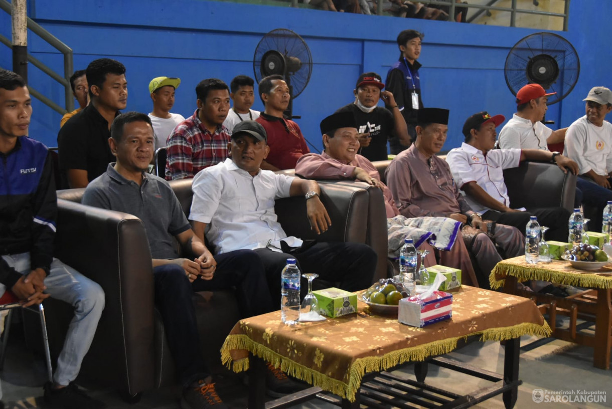 9 Oktober 2023 - Penjabat Bupati Sarolangun Menghadiri Sekaligus Membuka Turnamen Futsal Asosiasi Futsal Kabupaten Sarolangun di Koni Sport Center Sarolangun