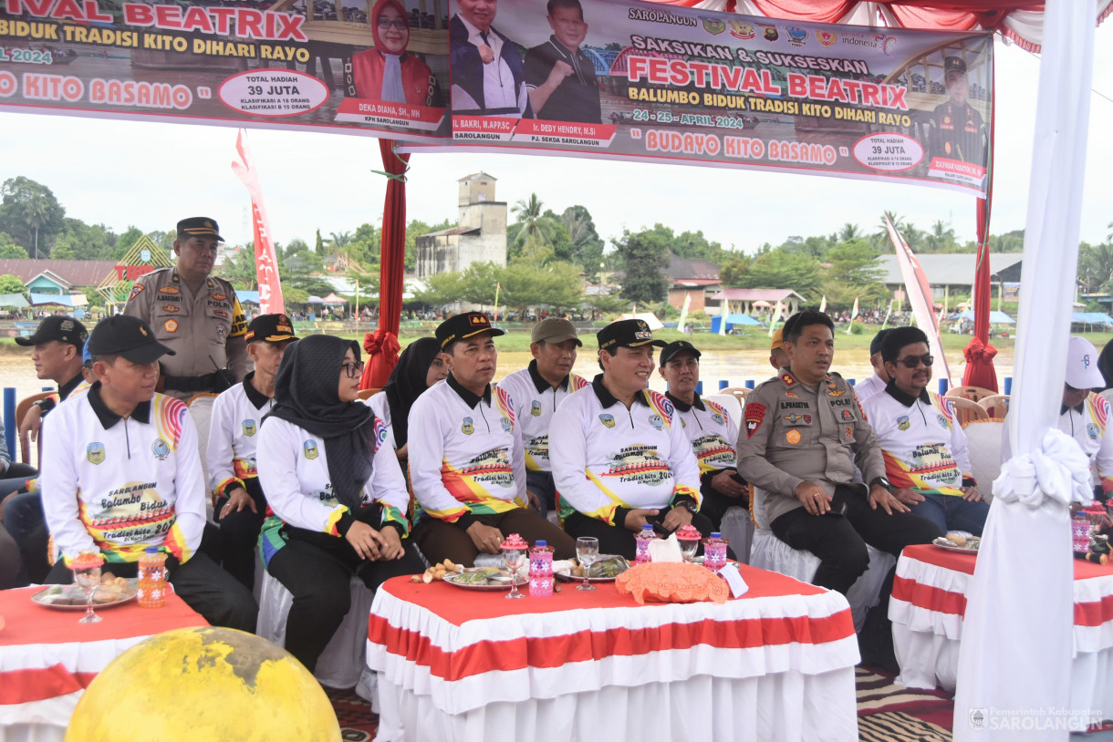 24 April 2024 - Pembukaan Festival Beatrix 2024 Balumbo Biduk Di Depan Rumah Dinas Bupati Sarolangun