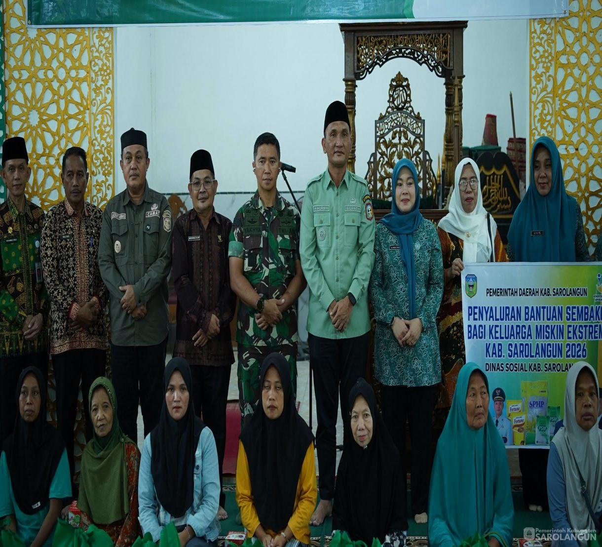 23 Juli 2026 Memberikan Paket Sembako untuk&nbsp; 100 Mustahik , dalam rangka karya bakti TNI AD Untuk rakyat Skala besar tahun 2026