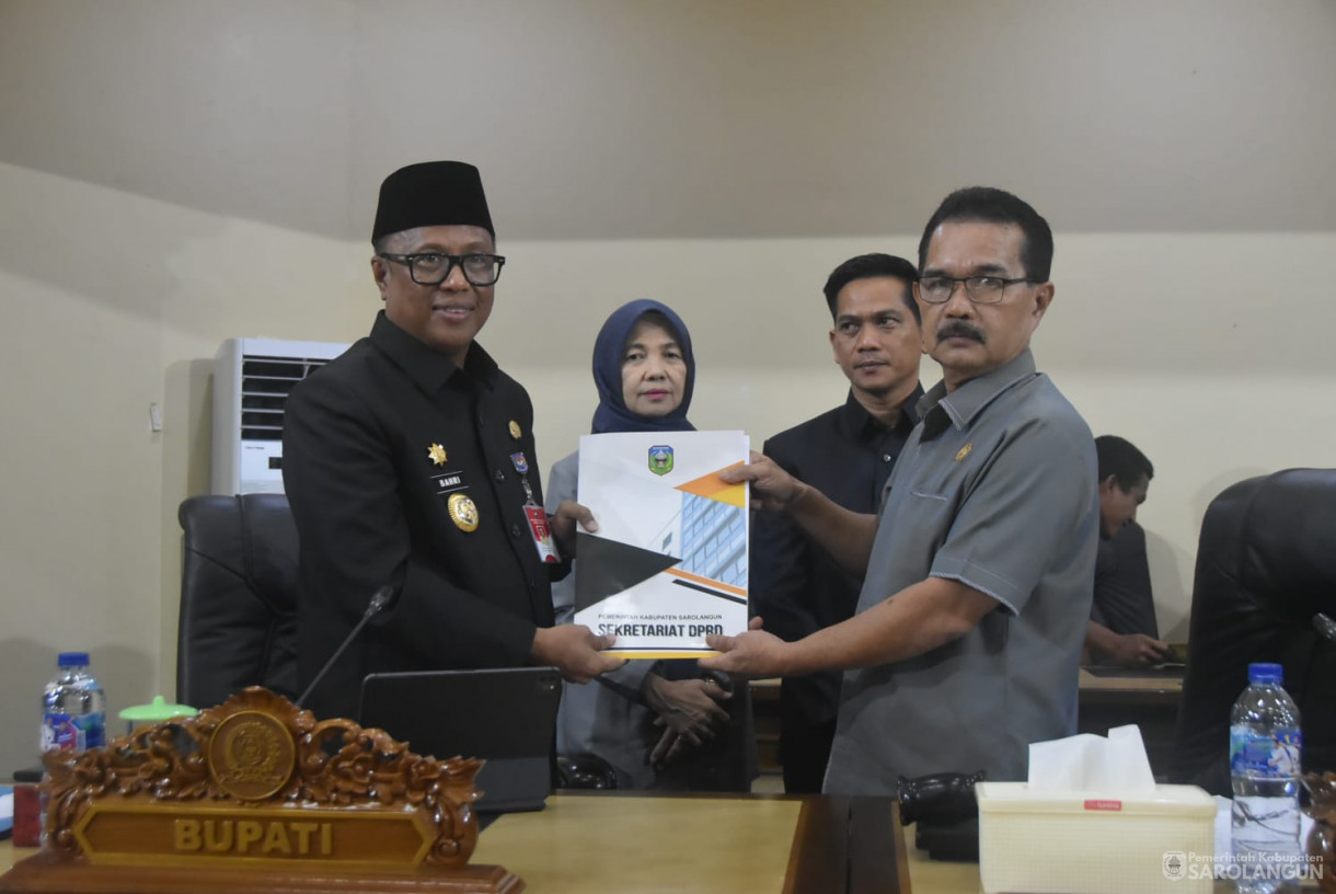 25 November 2024 - Rapat Paripurna Tingkat I Tahap 2, Bertempat di Gedung DPRD Sarolangun