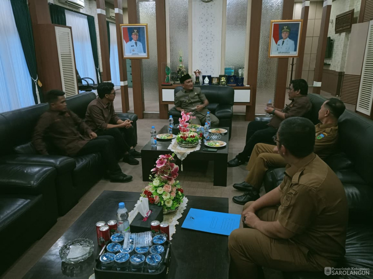 Selasa 4 November 2025