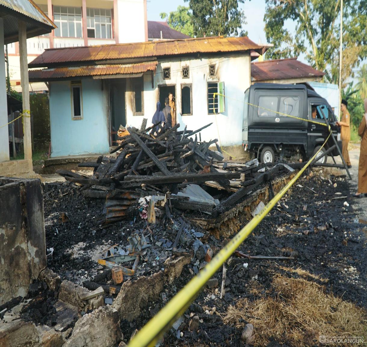 19 Mei 2026 Penyerahan Bantuan untuk Korban Terdampak Kebakaran di samping SMKN 4 Sarolangun