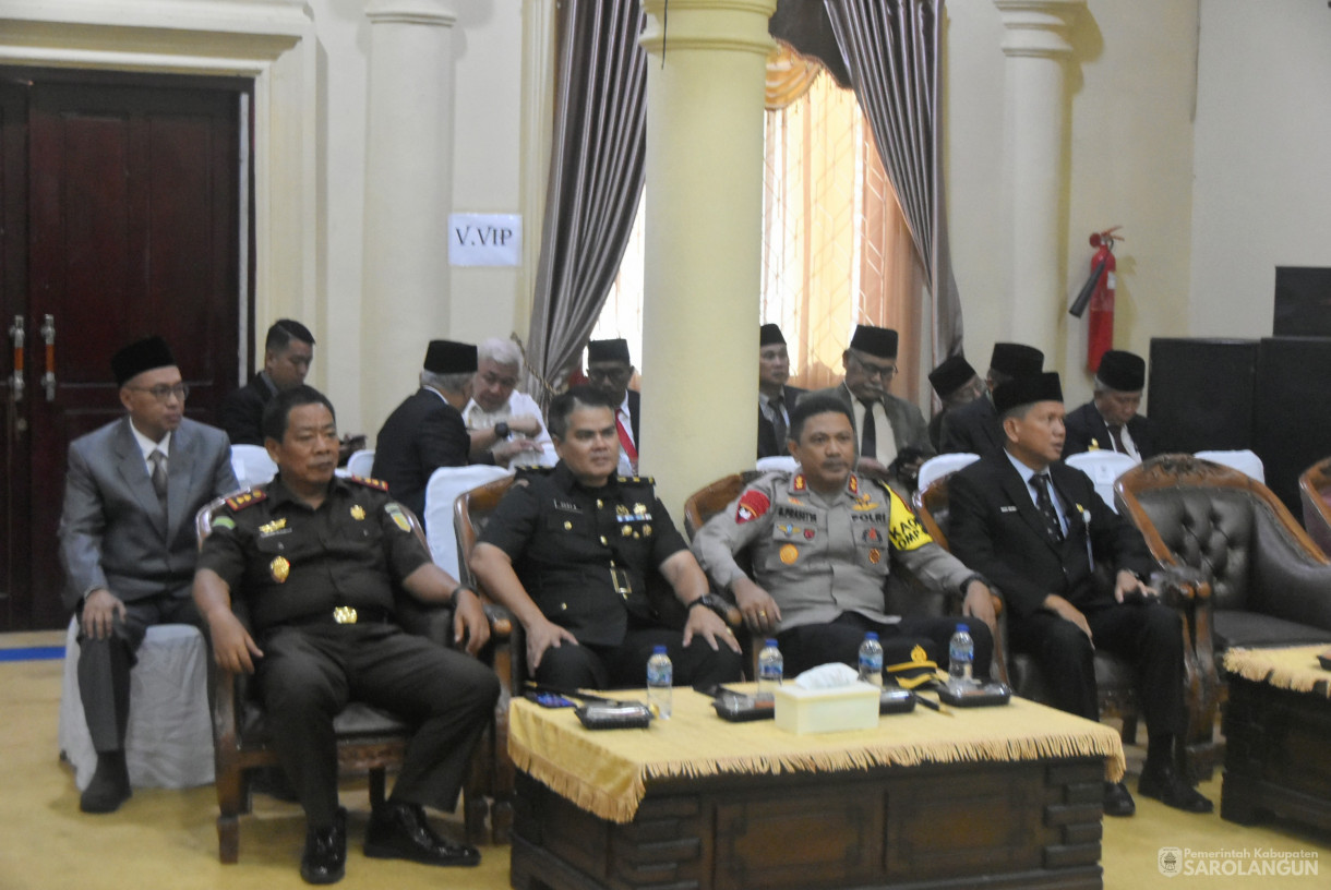 25 September 2024 -&nbsp;Pengucapan Sumpah Janji Pimpinan DPRD Kabupaten Sarolangun Masa Jabatan 2024 sd 2029, Bertempat di Gedung DPRD Kabupaten Sarolangun