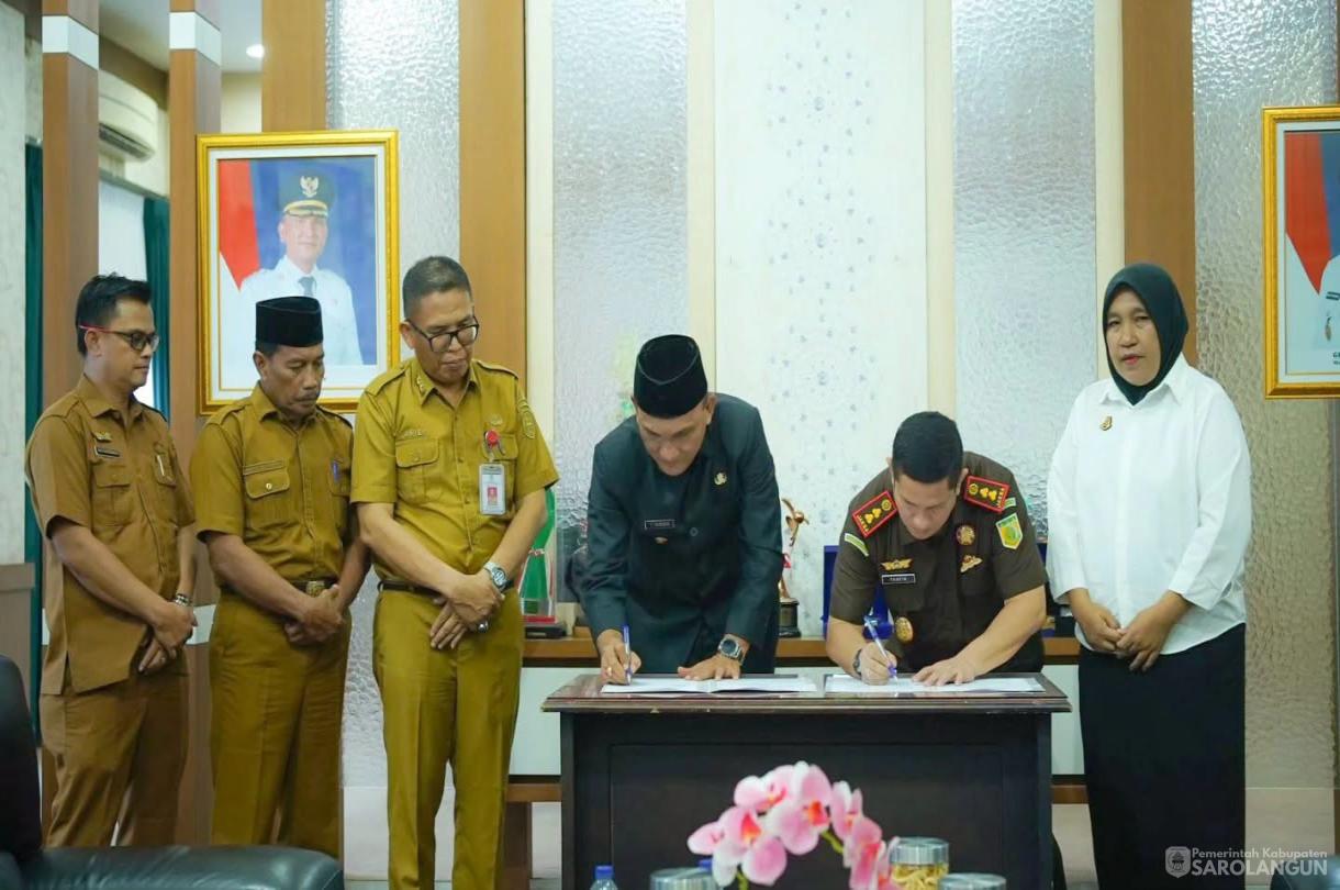 22 Juni 2026 Penandatanganan kerja sama antara pemerintah kabupaten Sarolangun dengan kejaksaan negeri kabupaten sarolangun