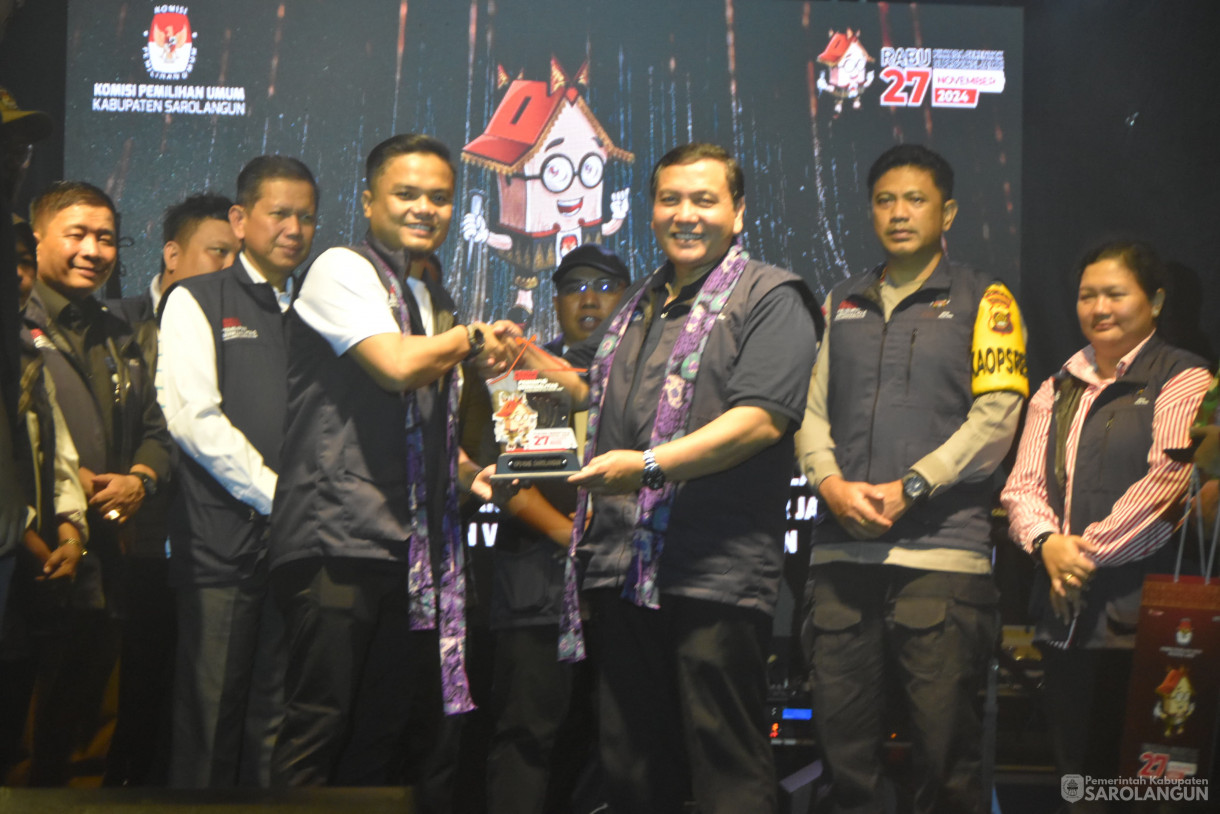 10 Juli 2024 -&nbsp;Peluncuran Pilkada Serentak Tahun 2024, Bertempat di Arena Gor Sarolangun