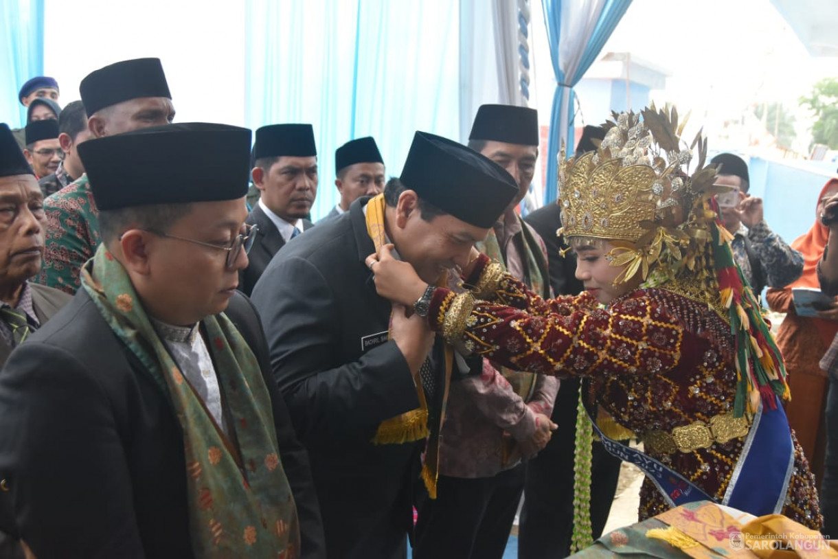 2 November 2023 - Penjabat Bupati Sarolangun Menghadiri Wisuda Sarjana Angkatan XIII Tahun 2023 Di Sekolah Tinggi Agama Islam Darul Ulum Sarolangun